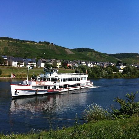 Ferienwohnungen Merl Zell an der Mosel Exterior foto
